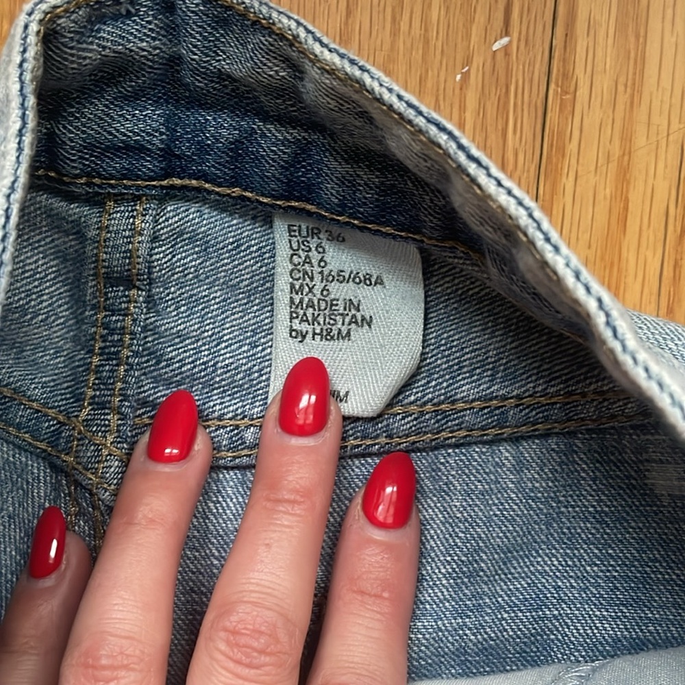 H&M shorts - Picture 3 of 3